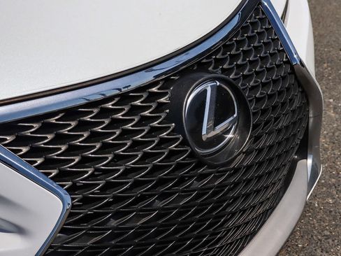 Used 2017 Lexus RC 200t F Sport RWD image 6