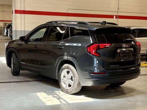 Used 2020 GMC Terrain SLE w/ Driver Convenience Package FWD image 2