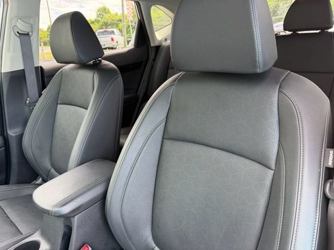 Used 2024 Kia Seltos EX FWD image 13
