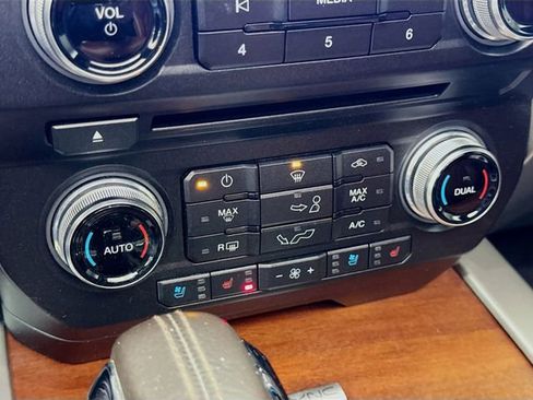 Used 2018 Ford F150 King Ranch w/ Equipment Group 601A Luxury image 16