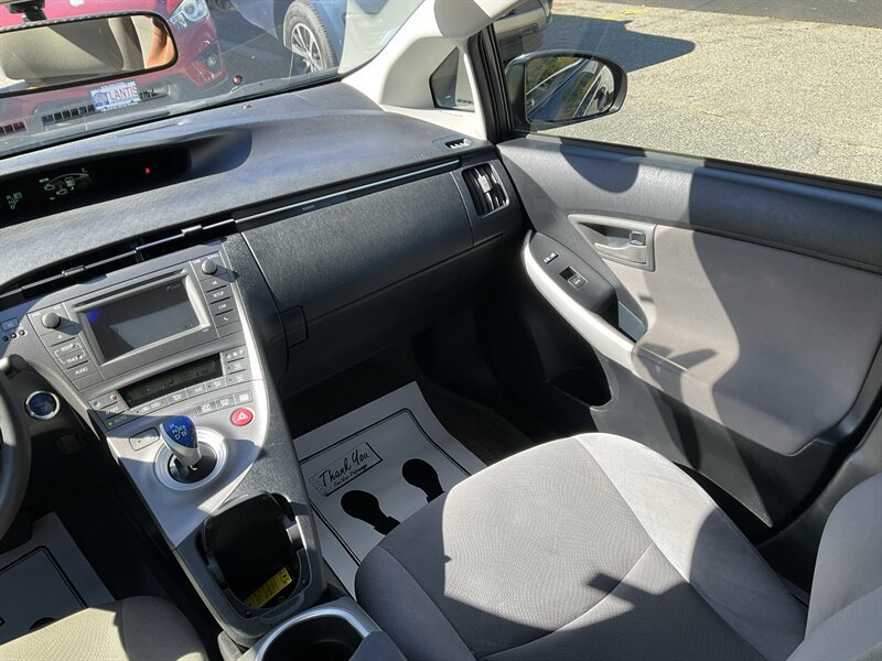 Used 2012 Toyota Prius Two FWD image 17