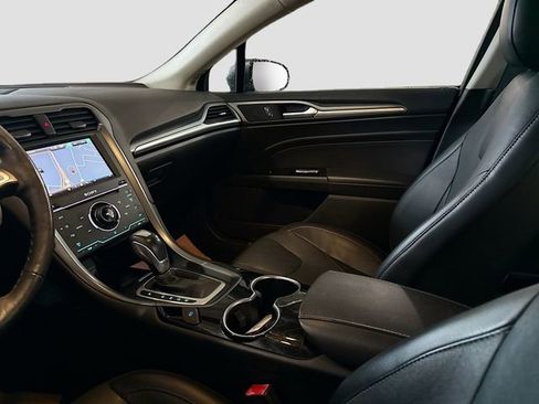 Used 2015 Ford Fusion Titanium image 24