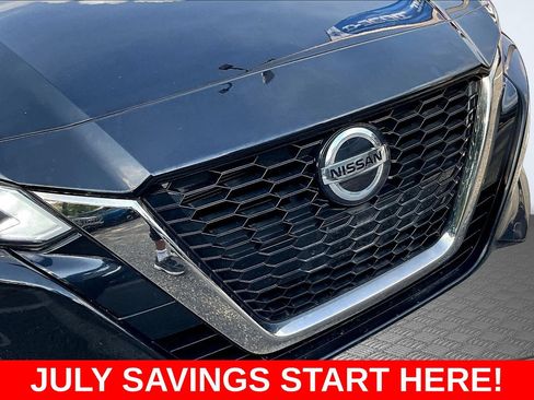 Used 2021 Nissan Altima 2.5 SR FWD image 41