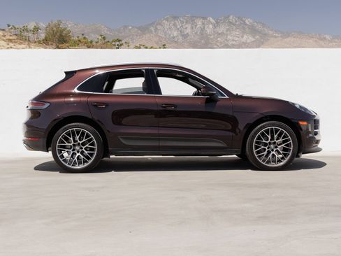 Certified 2021 Porsche Macan S AWD/4WD image 8