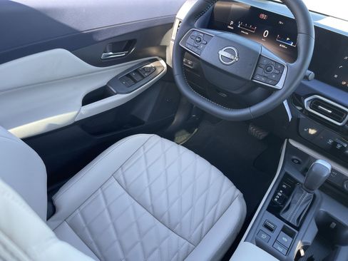 New 2026 Nissan Sentra SL w/ Floor Mat Package image 15