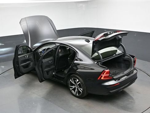 Used 2025 Volvo S60 B5 Plus AWD/4WD image 49