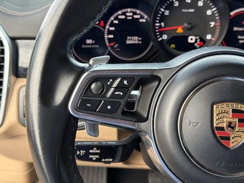 Used 2019 Porsche Cayenne AWD/4WD image 23