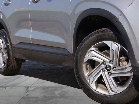 Used 2023 Hyundai Santa Fe SEL image 3