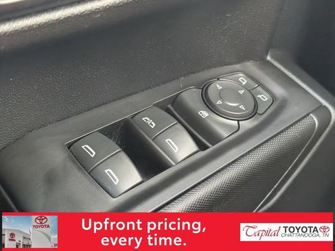 Used 2022 Chevrolet Silverado 1500 Custom AWD/4WD image 13