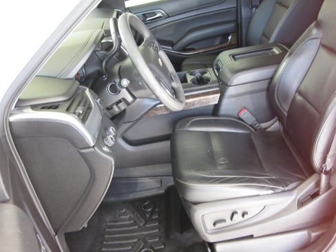 Used 2019 Chevrolet Tahoe LS w/ Skid Plate Package image 15