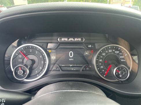 Used 2025 RAM 1500 Big Horn AWD/4WD image 16