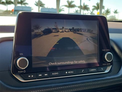 Certified 2022 Nissan Rogue SV w/ SV Premium Package image 31