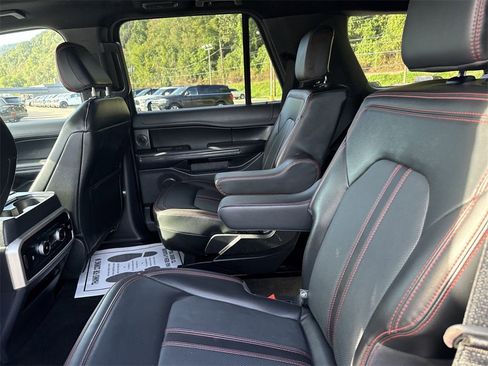 Used 2022 Ford Expedition Limited w/ Equipment Group 303A image 13