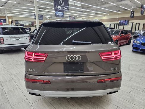 Used 2018 Audi Q7 3.0T Prestige image 8
