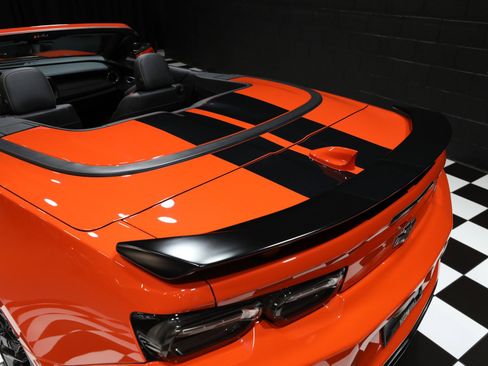 Used 2020 Chevrolet Camaro SS image 38