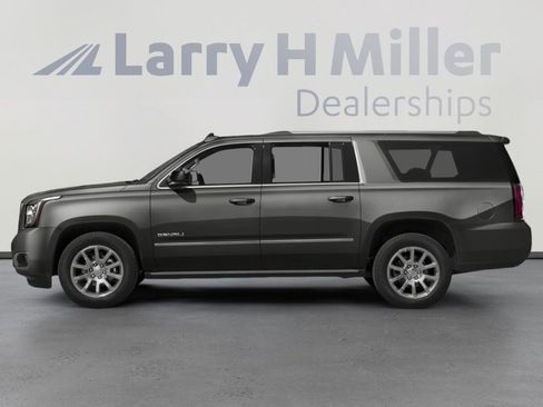 Used 2016 GMC Yukon XL Denali w/ Open Road Package image 3