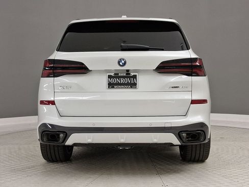 New 2026 BMW X5 xDrive50e w/ M Sport Package AWD/4WD image 8