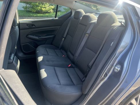 Used 2024 Nissan Altima 2.5 SV FWD image 15
