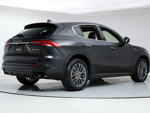 Certified 2023 Maserati Grecale Modena AWD/4WD image 5