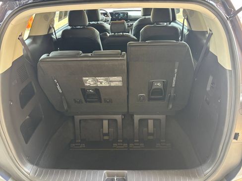 Used 2026 Kia Carnival FWD image 29