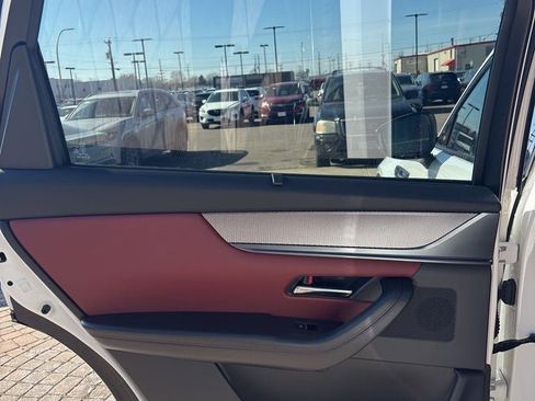 Used 2025 MAZDA CX-70 Plug-In Hybrid w/ Premium Plus image 21