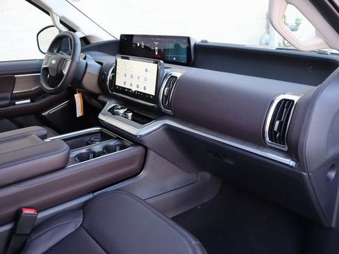 New 2025 Ford Expedition Max Platinum w/ Platinum Ultimate Package image 42