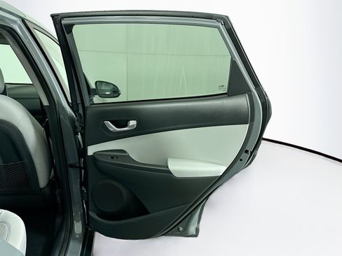 Used 2023 Hyundai Kona SE w/ Cargo Package image 29