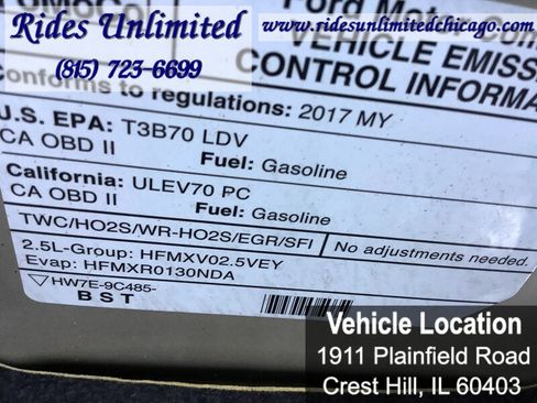 Used 2017 Ford Fusion SE FWD image 29