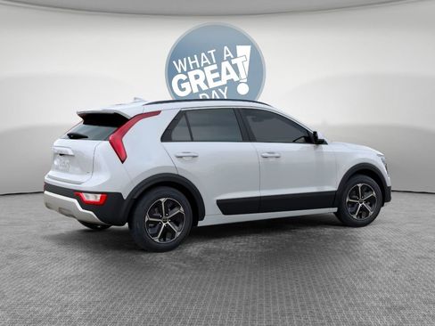 New 2026 Kia Niro LX FWD image 6