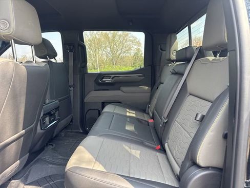 Used 2022 Chevrolet Silverado 1500 ZR2 w/ Technology Package image 14