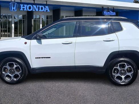 Used 2022 Jeep Compass Trailhawk w/ Trailhawk Convenience Group AWD/4WD image 5