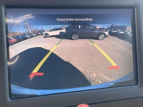 Used 2024 Chrysler Voyager LX image 17