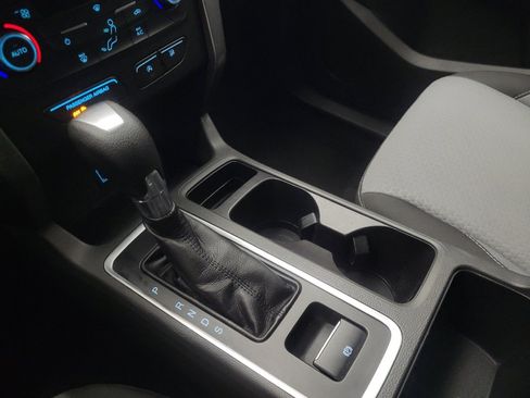 Used 2017 Ford Escape SE image 26