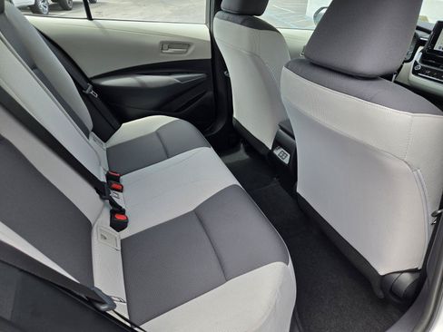 Used 2025 Toyota Corolla LE FWD image 25