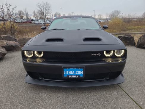 Used 2019 Dodge Challenger SRT Hellcat image 14