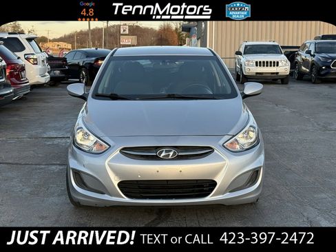 Used 2017 Hyundai Accent SE image 2