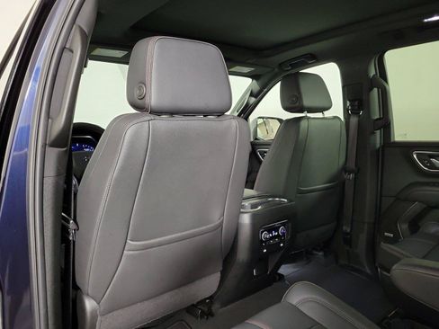 Used 2024 Chevrolet Tahoe RST w/ Luxury Package AWD/4WD image 12