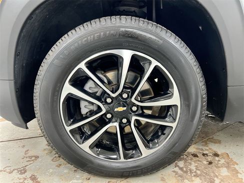 Used 2025 Chevrolet TrailBlazer LT image 26