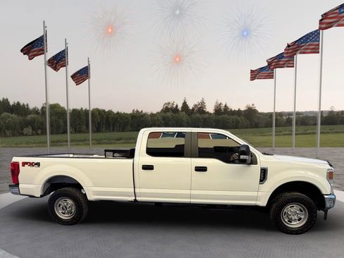 Used 2022 Ford F250 XL w/ Power Equipment Group image 2