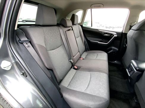 Used 2024 Toyota RAV4 XLE image 18