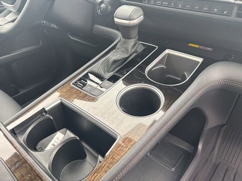 New 2026 Toyota Sienna Platinum AWD/4WD image 4