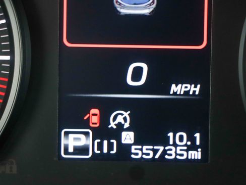 Used 2024 Subaru Crosstrek 2.0i AWD/4WD image 16