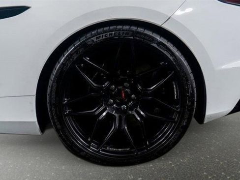 Used 2024 Chevrolet Corvette Z06 image 17