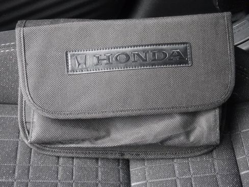 Used 2023 Honda HR-V LX image 33