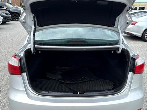 Used 2016 Kia Forte LX image 11