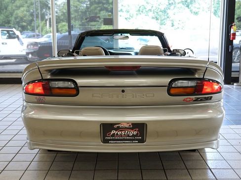 Used 2002 Chevrolet Camaro Z28 w/ Sport Appearance Pkg RWD image 18