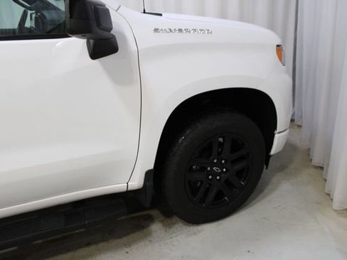 Used 2023 Chevrolet Silverado 1500 RST image 34