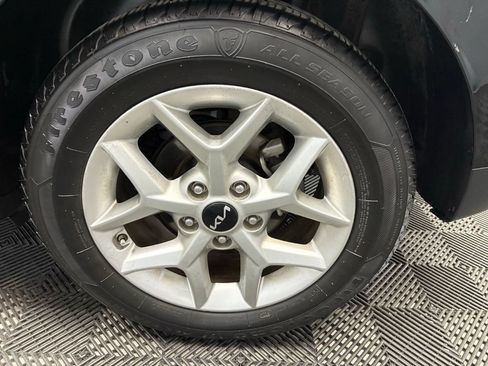Used 2023 Kia Soul LX w/ LX Technology Package FWD image 47