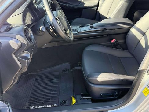 Used 2024 Lexus IS 300 F Sport RWD image 25