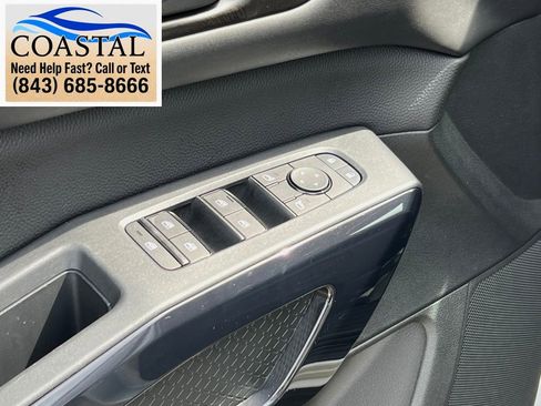 Certified 2025 Nissan Pathfinder SV FWD image 7